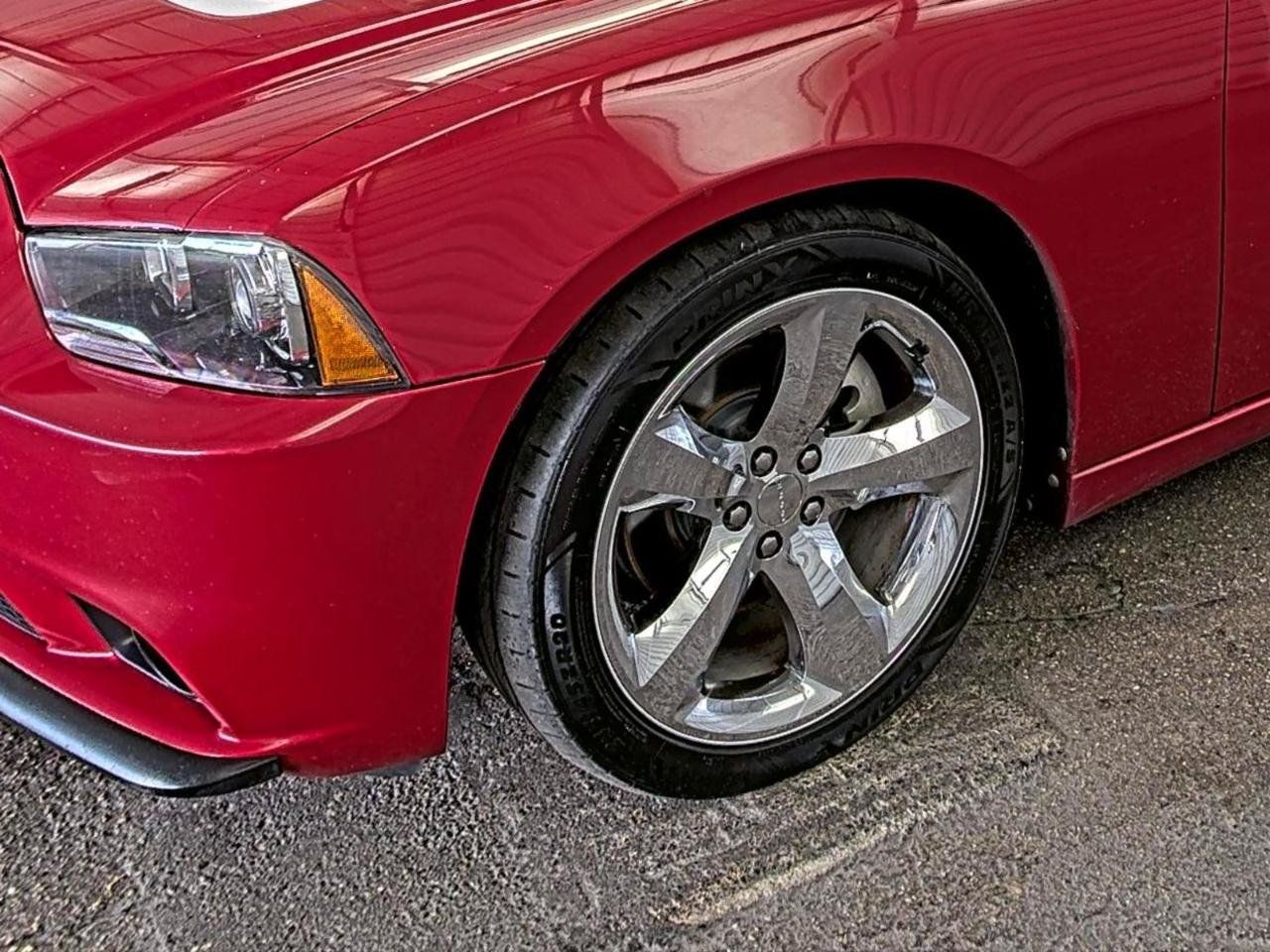 Used 2011 Dodge Charger R/T RWD image 19