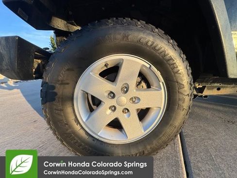 Used 2018 Jeep Wrangler Unlimited Sport S AWD/4WD image 31