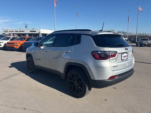 New 2026 Jeep Compass Latitude image 5