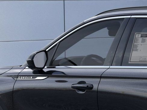 Used 2025 Lincoln Corsair FWD w/ Equipment Group 101A image 21