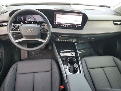 New 2026 Audi Q3 quattro 2.0T AWD/4WD image 3
