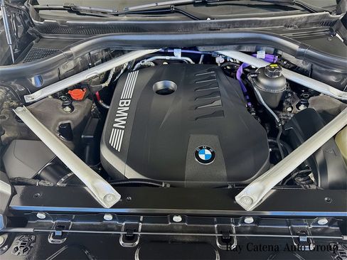 Used 2023 BMW X7 xDrive40i w/ M Sport Package image 33