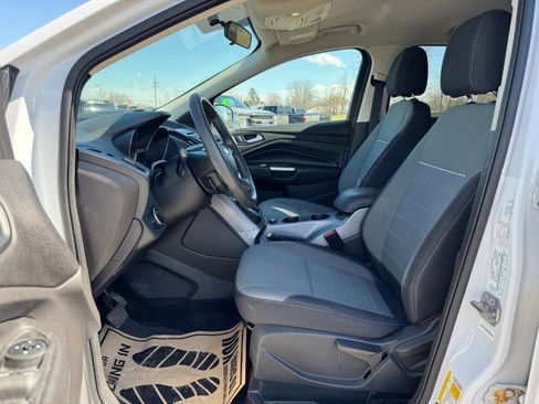 Used 2015 Ford Escape SE image 15