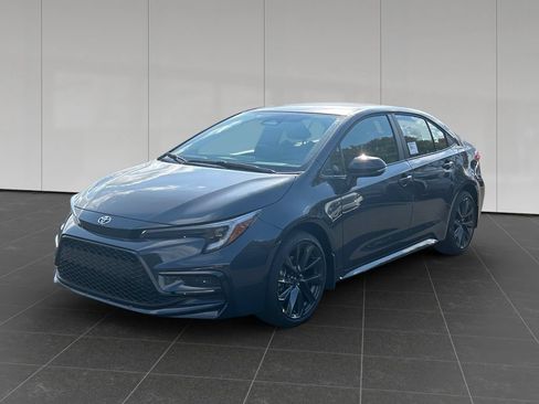 Used 2026 Toyota Corolla SE w/ SE Package FWD image 1