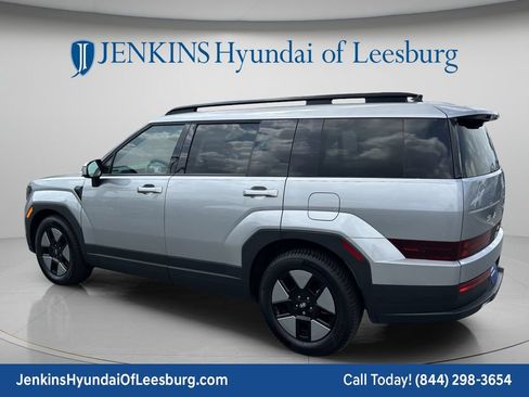 Used 2024 Hyundai Santa Fe SEL FWD image 9