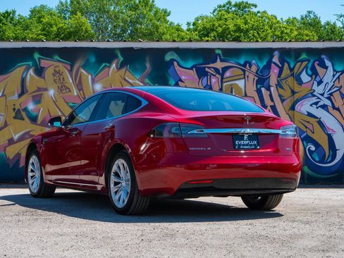 Used 2017 Tesla Model S 90D AWD/4WD image 12