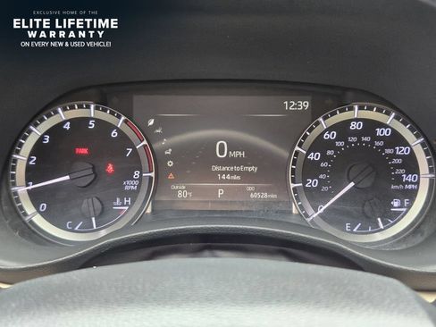 Used 2023 Toyota Highlander XLE AWD/4WD image 15