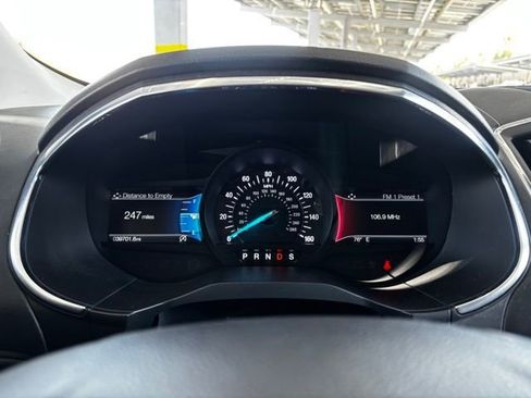 Used 2020 Ford Edge Titanium w/ Class II Trailer Tow Package AWD/4WD image 11