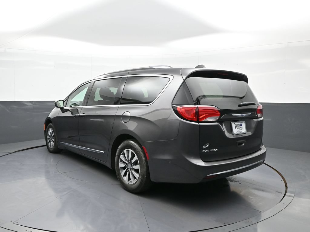 Used 2020 Chrysler Pacifica Touring-L Plus FWD image 8