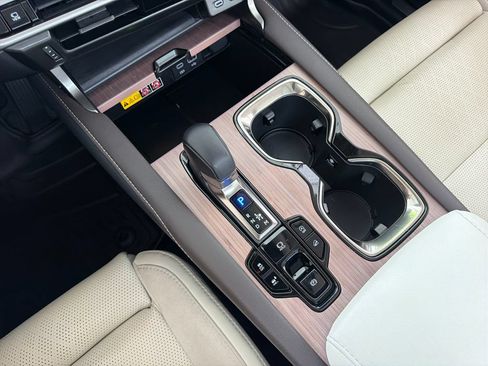 Used 2024 Lexus RX 350 AWD w/ Convenience Package image 28