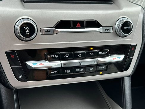 Certified 2023 Ford Explorer XLT w/ Equipment Group 202A image 21