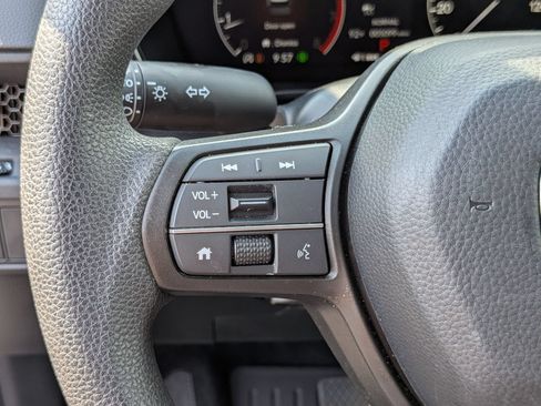 Used 2026 Honda CR-V EX image 17