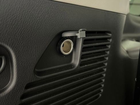 Used 2024 Nissan Armada Platinum w/ Captain's Chairs Package image 44