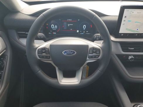 New 2026 Ford Explorer Active image 8