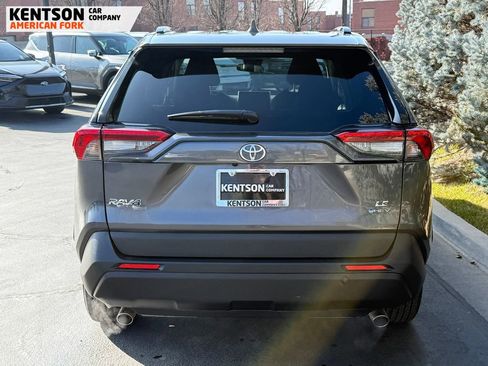 Used 2025 Toyota RAV4 LE image 7