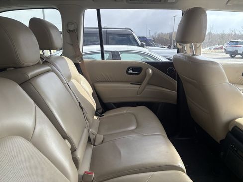 Used 2019 Nissan Armada SL w/ Premium Package image 12