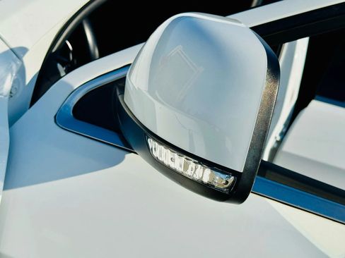 Used 2014 Jeep Grand Cherokee SRT8 w/ Luxury Group II image 49