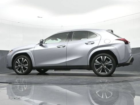 Used 2025 Lexus UX 300h AWD w/ Accessory Package (Z1) image 38