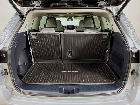 Certified 2022 Toyota Highlander XLE image 26