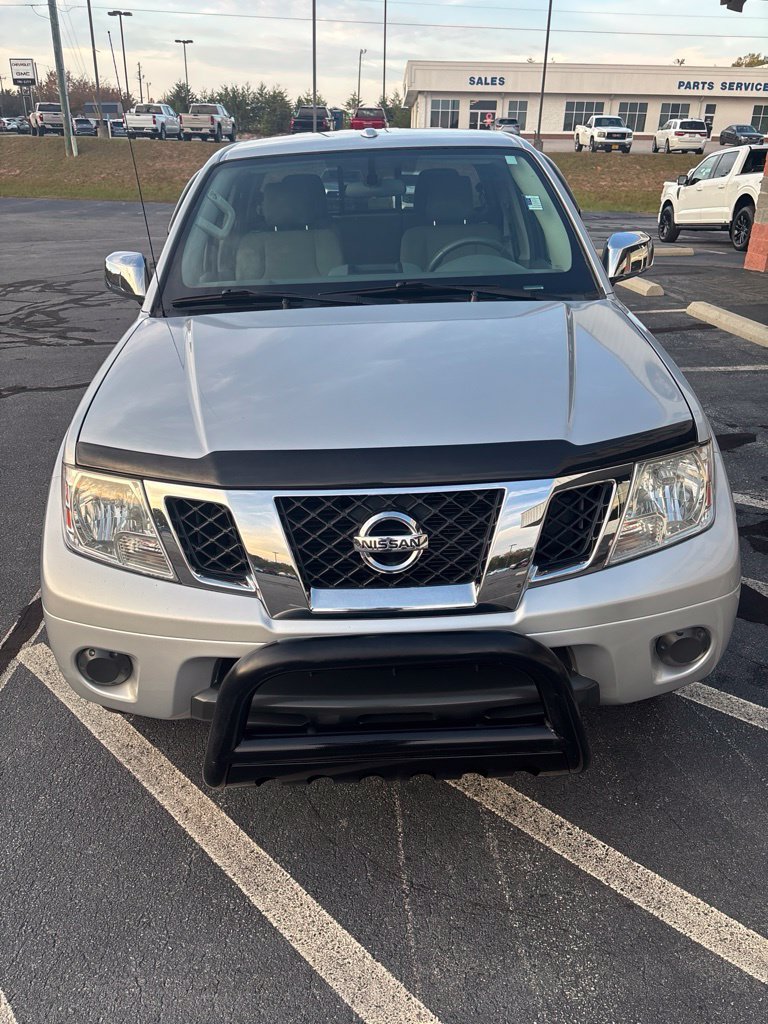 Used 2018 Nissan Frontier SV AWD/4WD image 3