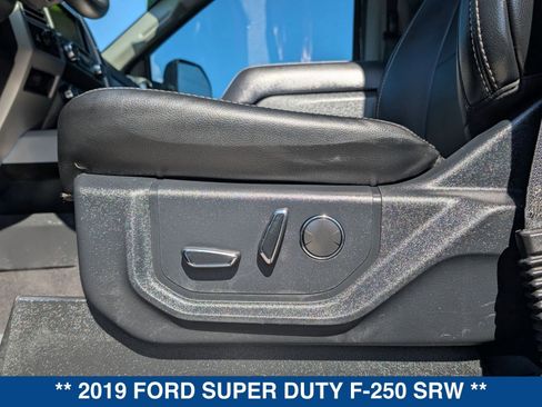Used 2019 Ford F250 Lariat w/ Lariat Ultimate Package image 29