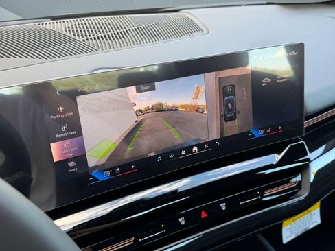 New 2026 BMW 530i w/ Premium Package RWD image 28