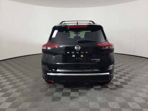 New 2026 Nissan Rogue Platinum image 4