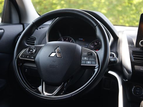 Used 2024 Mitsubishi Eclipse Cross SE AWD/4WD image 8
