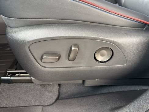 Used 2025 Chevrolet Silverado EV RST AWD/4WD image 19