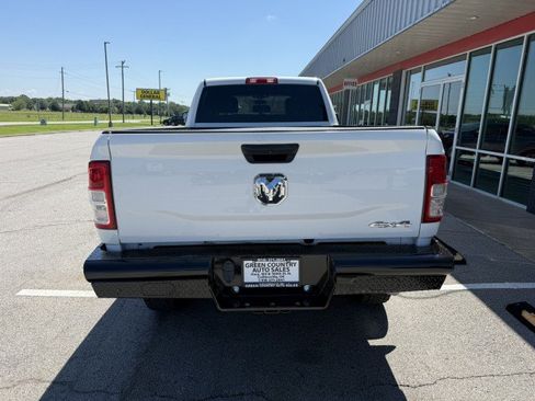 Used 2022 RAM 2500 Tradesman w/ Chrome Appearance Group AWD/4WD image 10