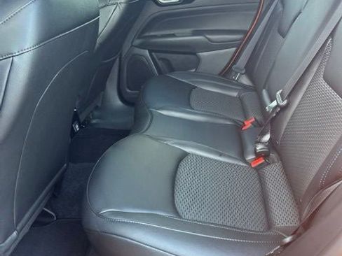 Used 2026 Jeep Compass Latitude AWD/4WD image 14