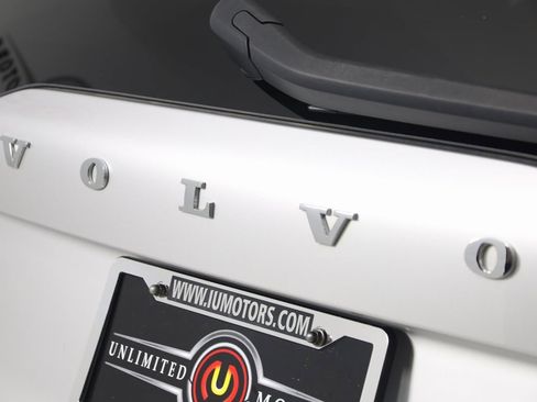 Used 2022 Volvo XC90 T6 Momentum w/ Climate Package image 52