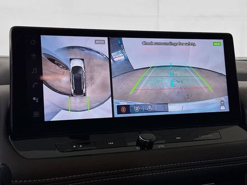 Used 2024 Nissan Rogue SL image 29