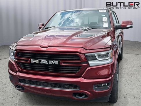 Used 2019 RAM 1500 Laramie w/ Sport Appearance Package AWD/4WD image 3