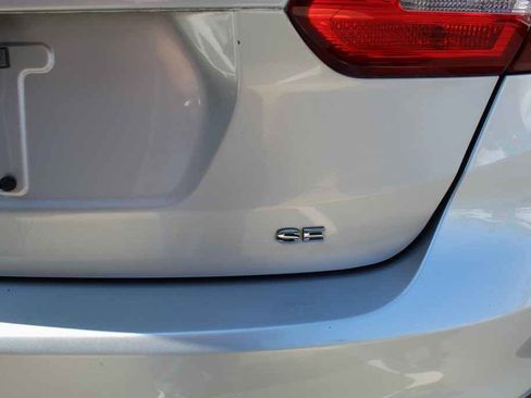 Used 2018 Ford Focus SE image 8