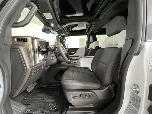 Used 2025 GMC Hummer EV 3X image 20