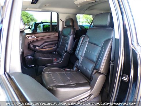 Used 2019 GMC Yukon XL Denali w/ Denali Ultimate Package AWD/4WD image 19