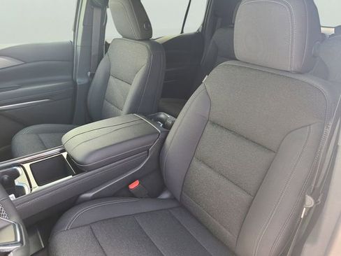 New 2026 Chevrolet Traverse LT w/ Midnight/Sport Edition FWD image 23