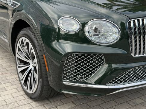 Certified 2024 Bentley Bentayga Extended Wheelbase AWD/4WD image 17