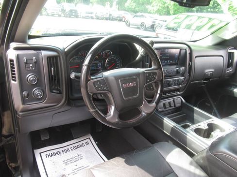Used 2018 GMC Sierra 1500 SLT AWD/4WD image 18