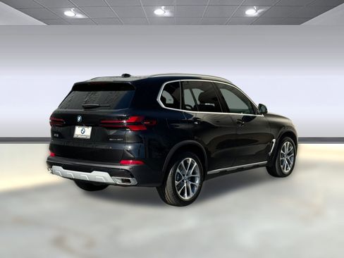 Used 2026 BMW X5 sDrive40i image 8