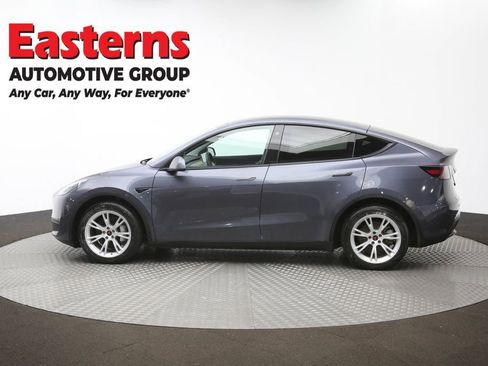 Used 2022 Tesla Model Y Long Range image 58