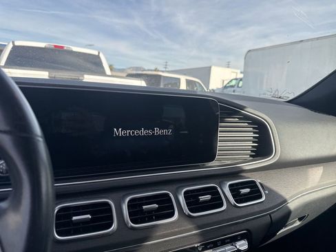 Used 2021 Mercedes-Benz GLE 350 w/ Premium Package image 11