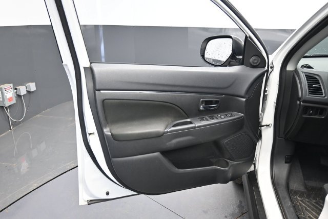 Used 2017 Mitsubishi Outlander Sport AWD image 10