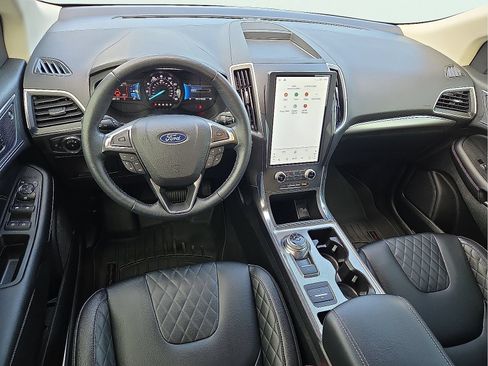 Used 2023 Ford Edge Titanium AWD/4WD image 11