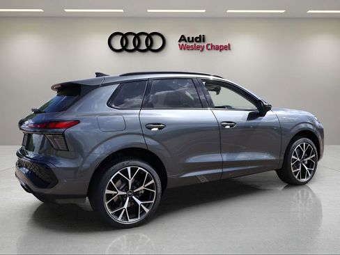 New 2026 Audi Q3 quattro 2.0T AWD/4WD image 5