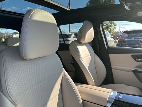 Certified 2024 Mercedes-Benz GLC 300 4MATIC image 32