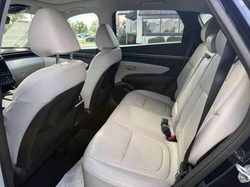 Used 2023 Hyundai Tucson Limited AWD/4WD image 10