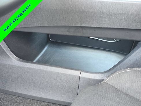Used 2024 Nissan Rogue S FWD image 25