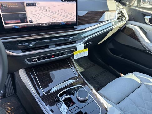 New 2026 BMW X5 xDrive40i w/ Climate Comfort Package image 25